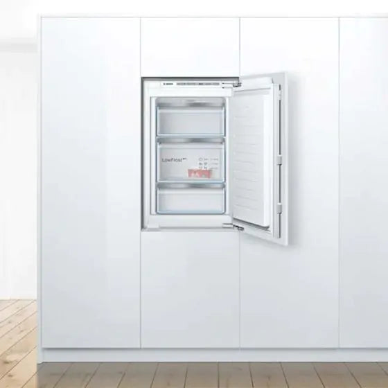 Bosch Series 6 Integrated Larder Freezer | GIV21AFEO