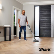 Shark Stratos Anti Hair Wrap Plus Pet Pro Cordless Vacuum - Double Battery | IZ420UKT