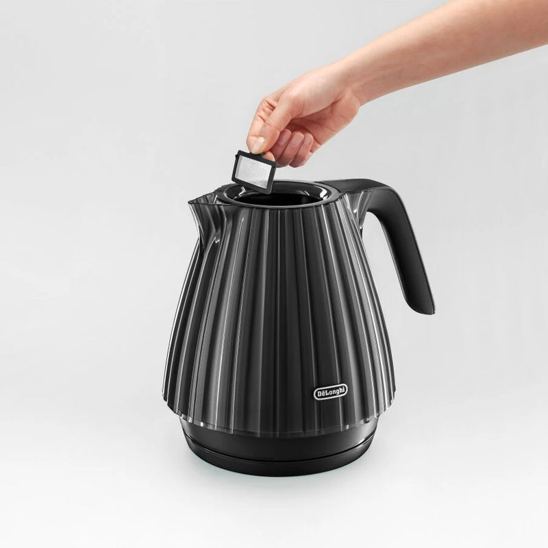 DeLonghi Ballerina 1.7L Kettle - Black | KBD3001.BK