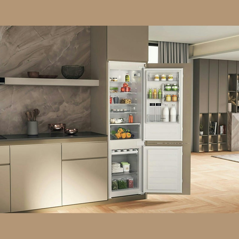 Whirlpool Integrated 70/30 Fridge/Freezer | WHC18D041A1