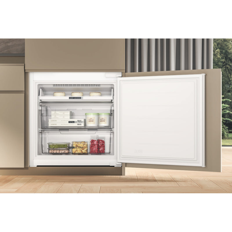 Whirlpool Integrated 70/30 Fridge/Freezer | WHSP70T122UK