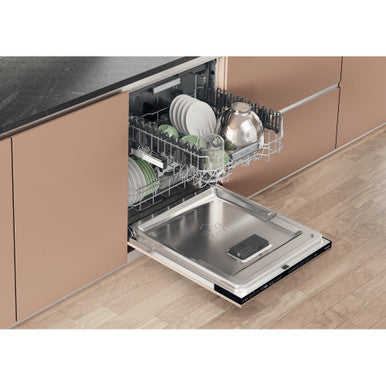 Hotpoint 60cm Built-in MaxiSpace Dishwasher - 15 Place | H7IHP42LUK